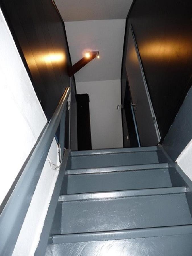 Ferienwohnung In Duesseldorf Hassel Exterior foto