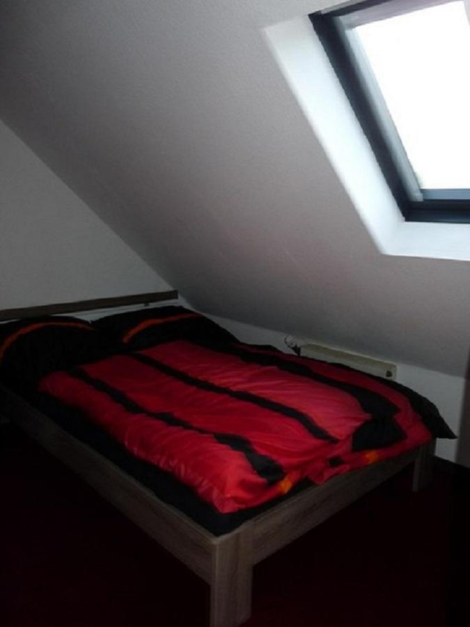 Ferienwohnung In Duesseldorf Hassel Exterior foto