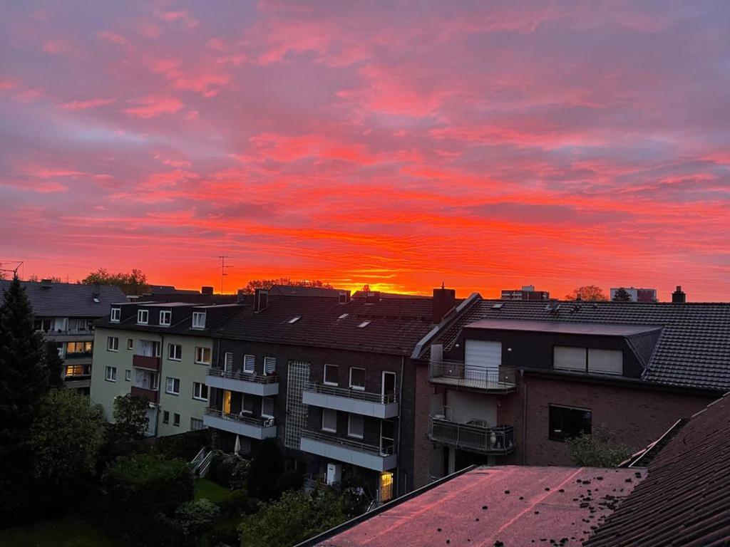 Ferienwohnung In Duesseldorf Hassel Exterior foto